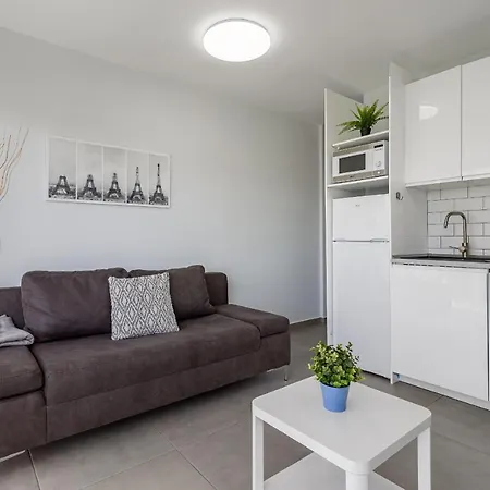 Modern In Americas 아파트 *