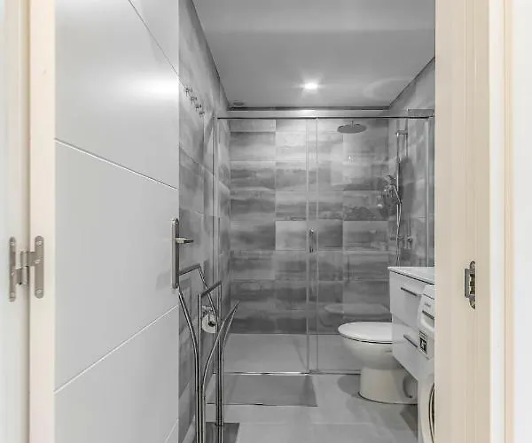 Modern In Americas *