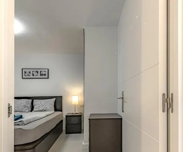 Modern In Americas * Playa de las Americas (Tenerife)