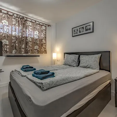 Apartment Modern In Americas *