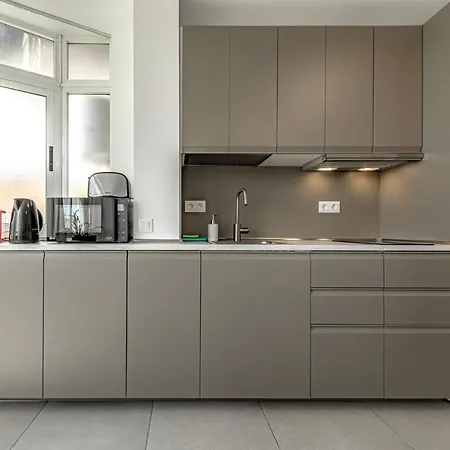 Modern In Americas Apartment