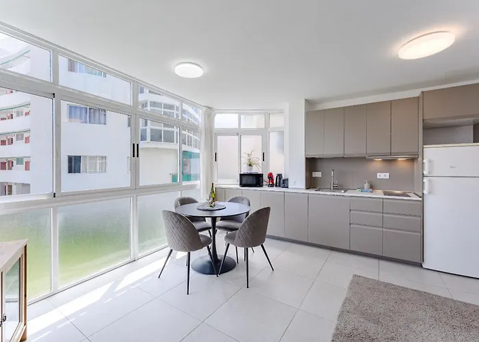 Modern In Americas Appartement