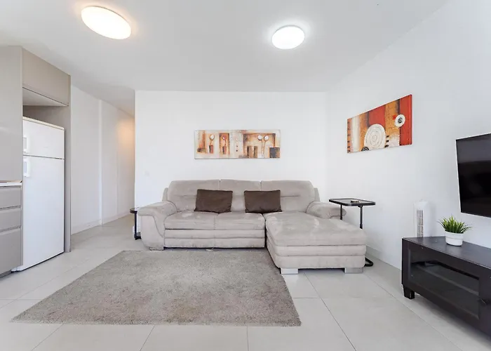 Modern In Americas Appartement